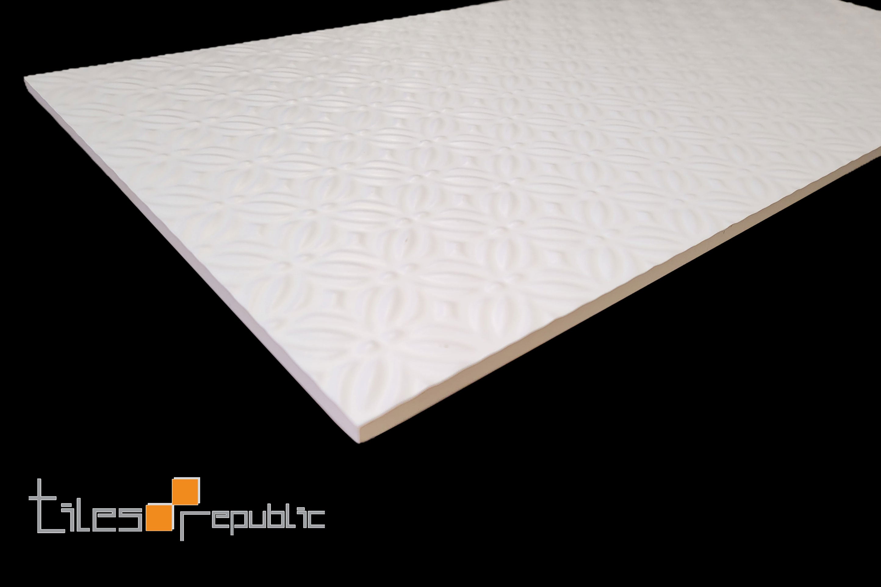 Charm Pearl 300x600 Feature Wall Matt