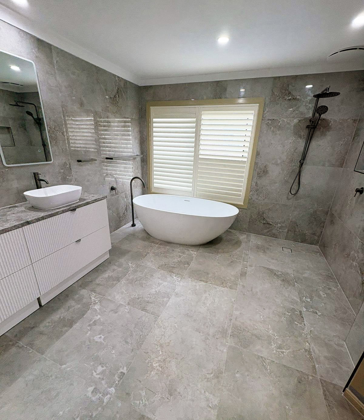 Antique Natural Matt 600x600