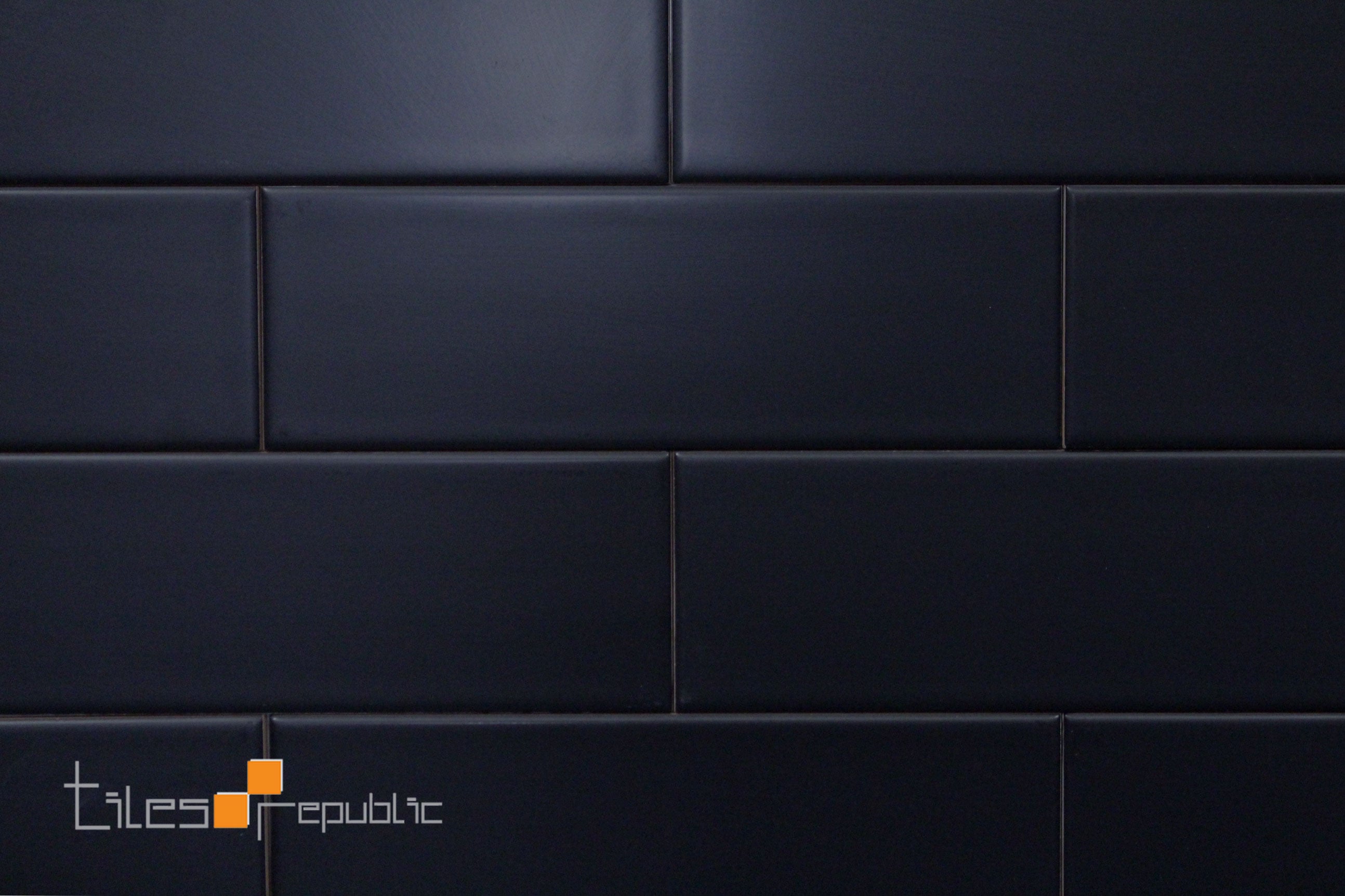 Black Matt 100x300 Subway Wall