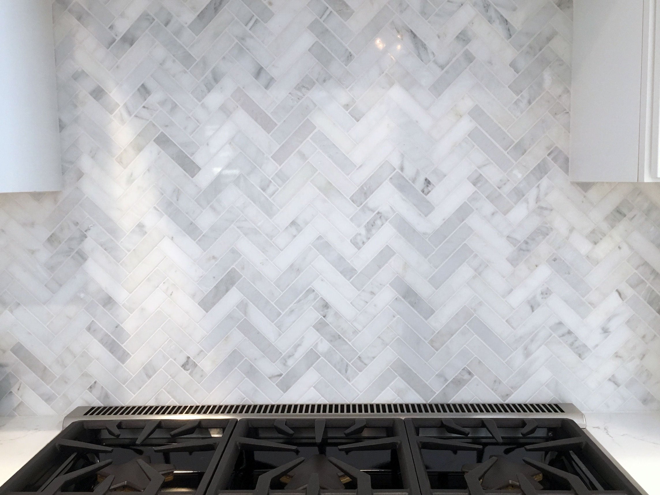 Carrara Marble Herringbone Honed Mosaic 280x280