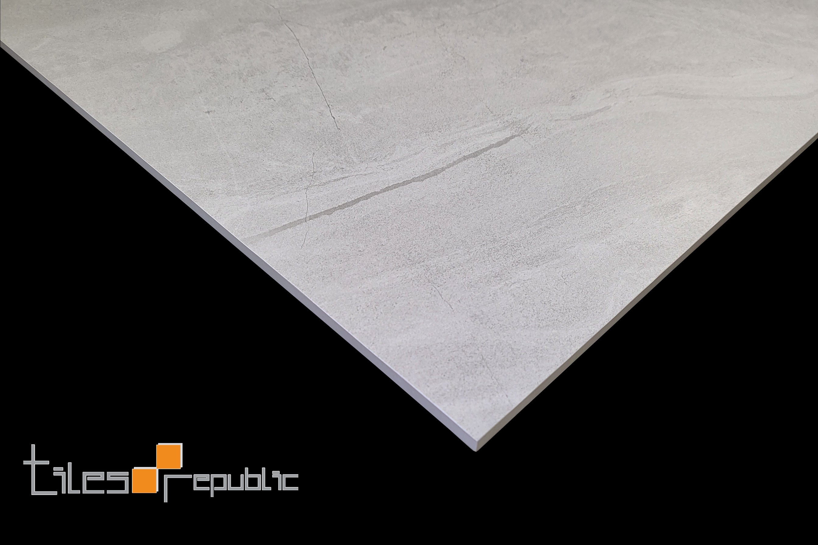 FLOW LIGHT GREY MATT 600X600
