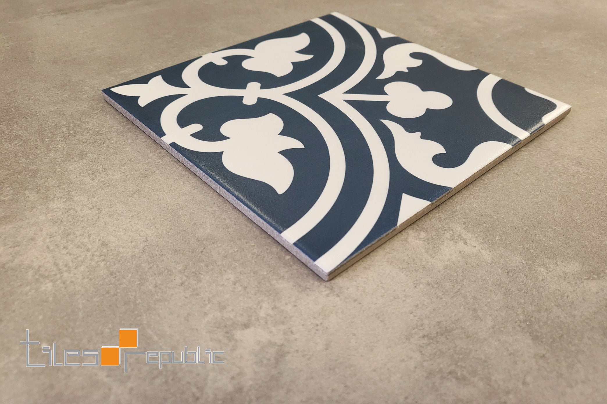 HERITAGE ASTER NAVY 200X200 MATT