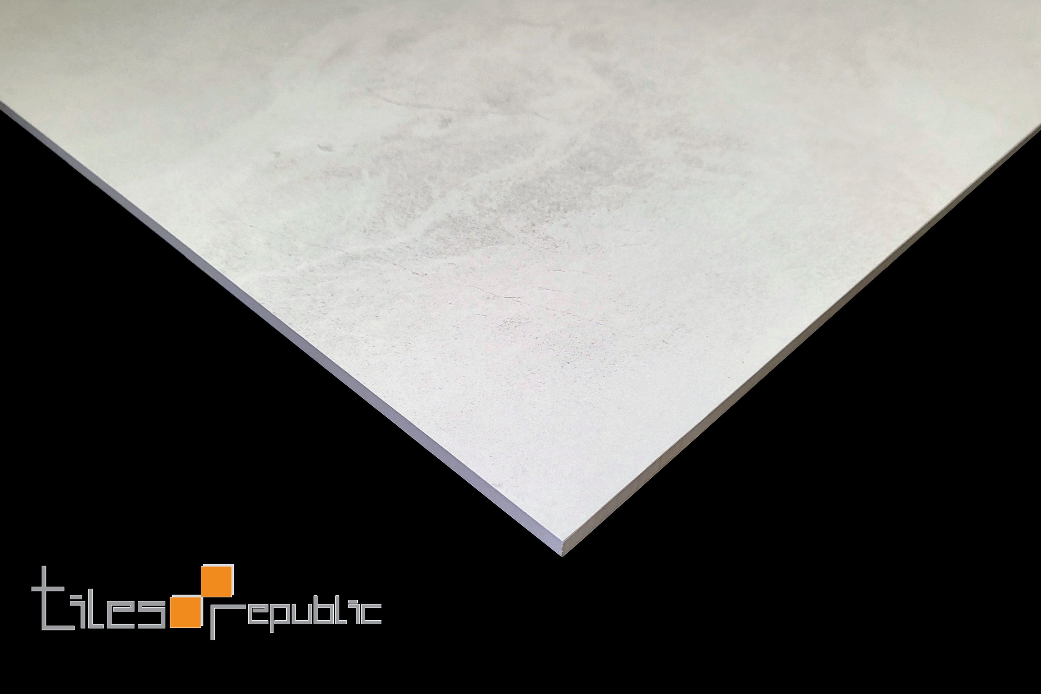FLOW WHITE MATT 600X600
