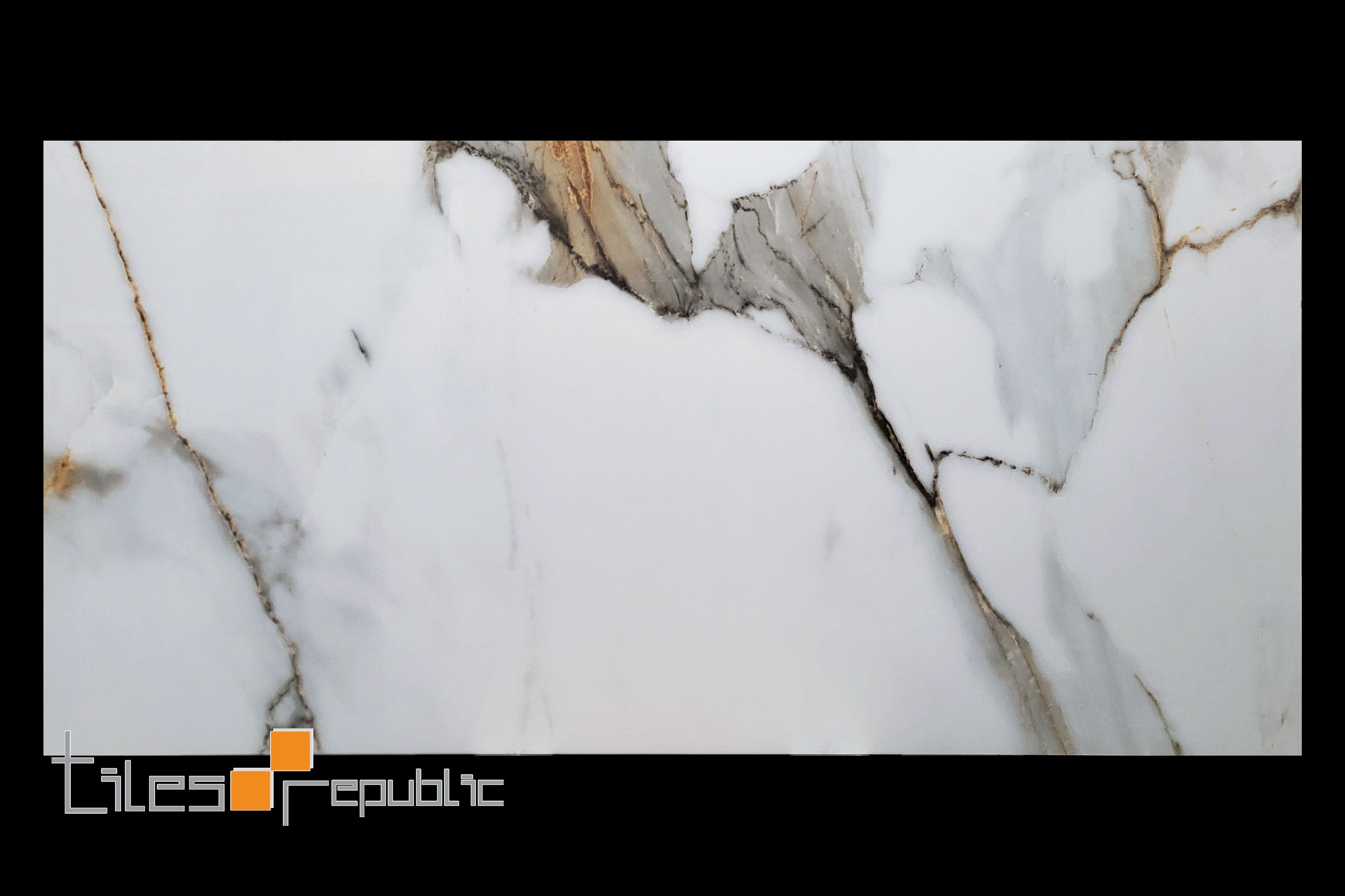 CARRARA GOLD 600x1200 Polished