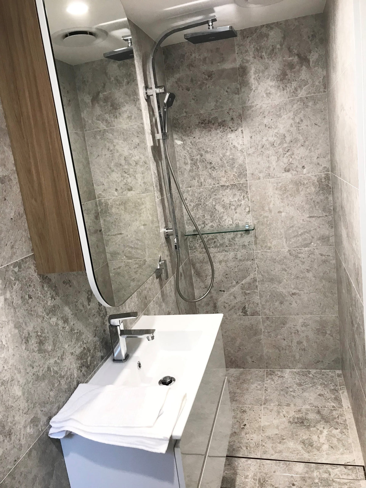 Dorium Silver 600x600 Matt