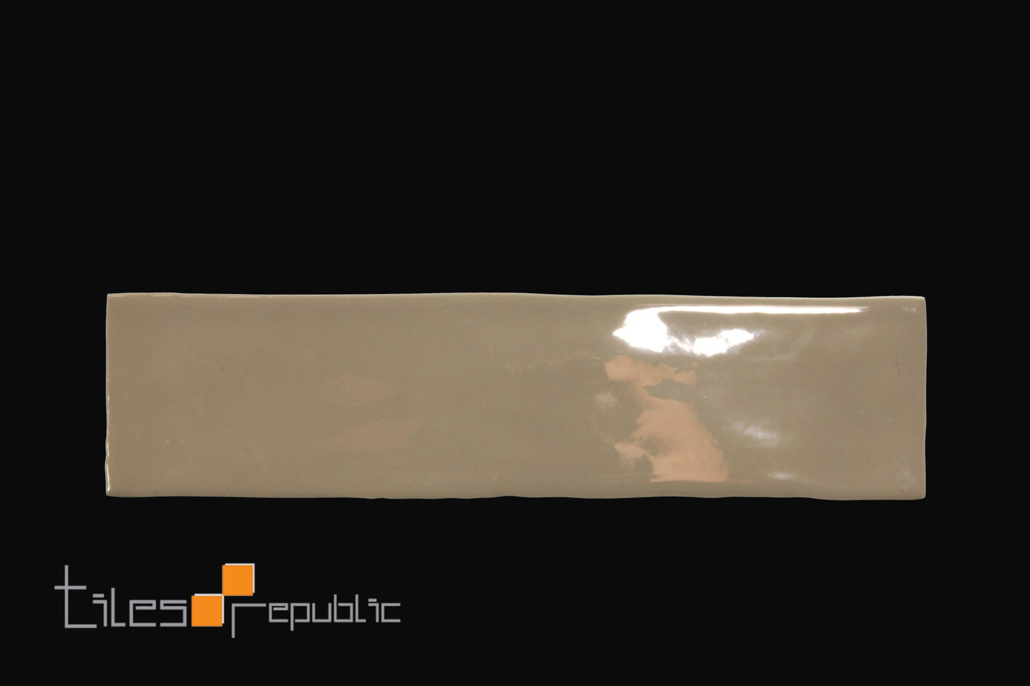 Mano Latte Gloss Handmade-Look 75x300 Subway Wall