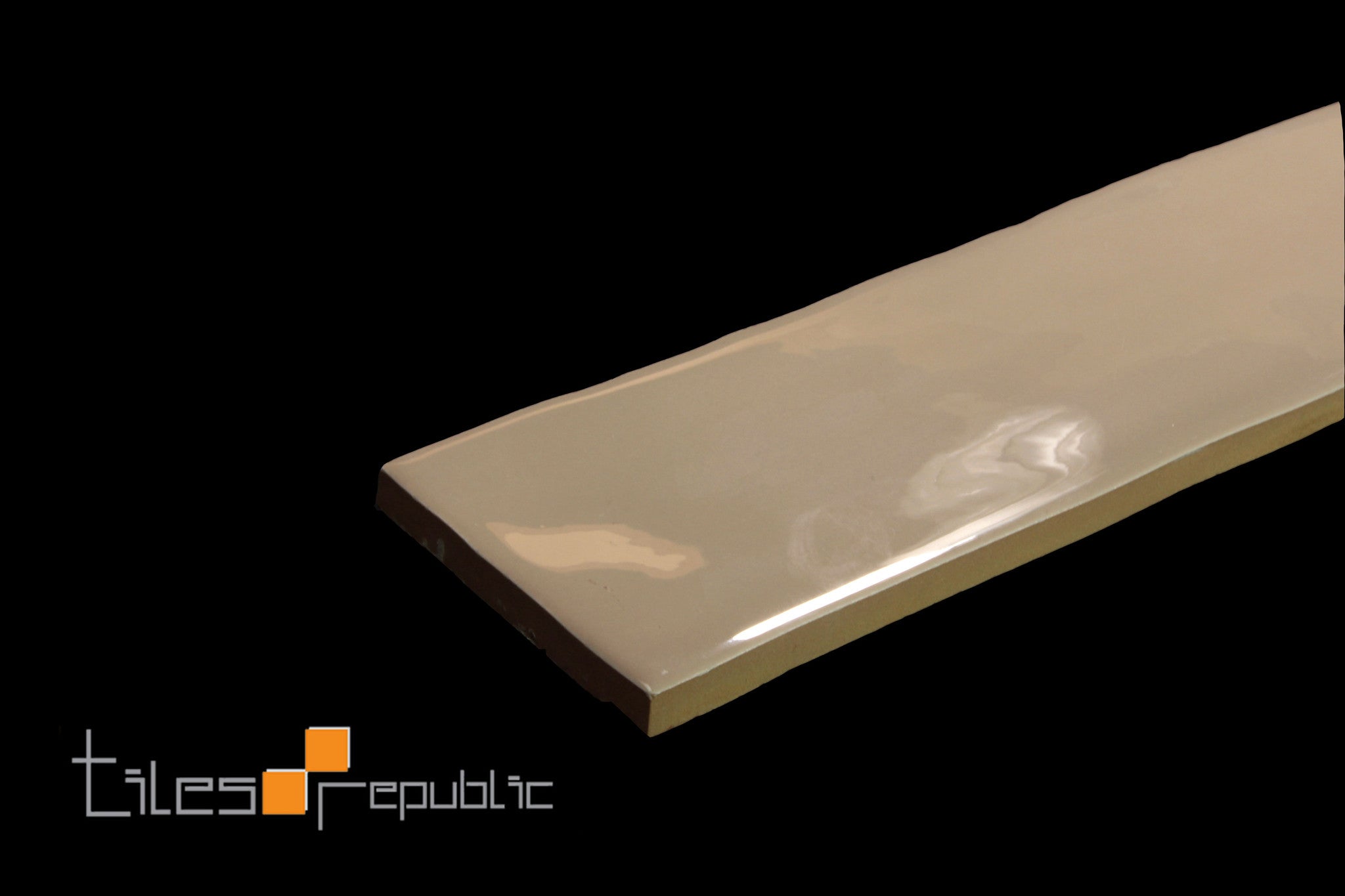 Mano Latte Gloss Handmade-Look 75x300 Subway Wall