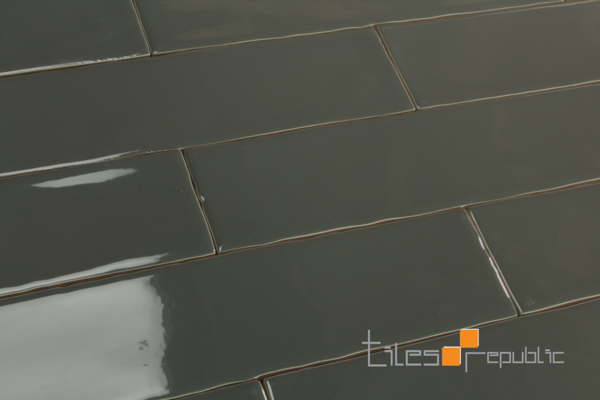 Mano Steel Gloss Handmade-Look 75x300 Subway Wall