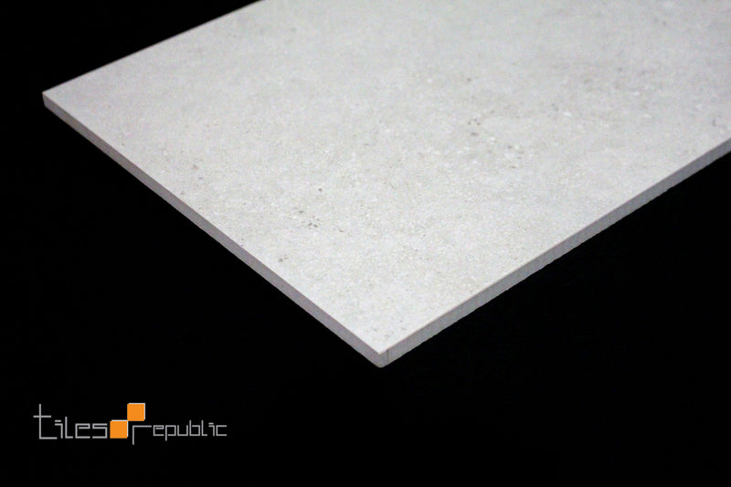 Mineral Cloud Concrete Look Tile Matt 300x600