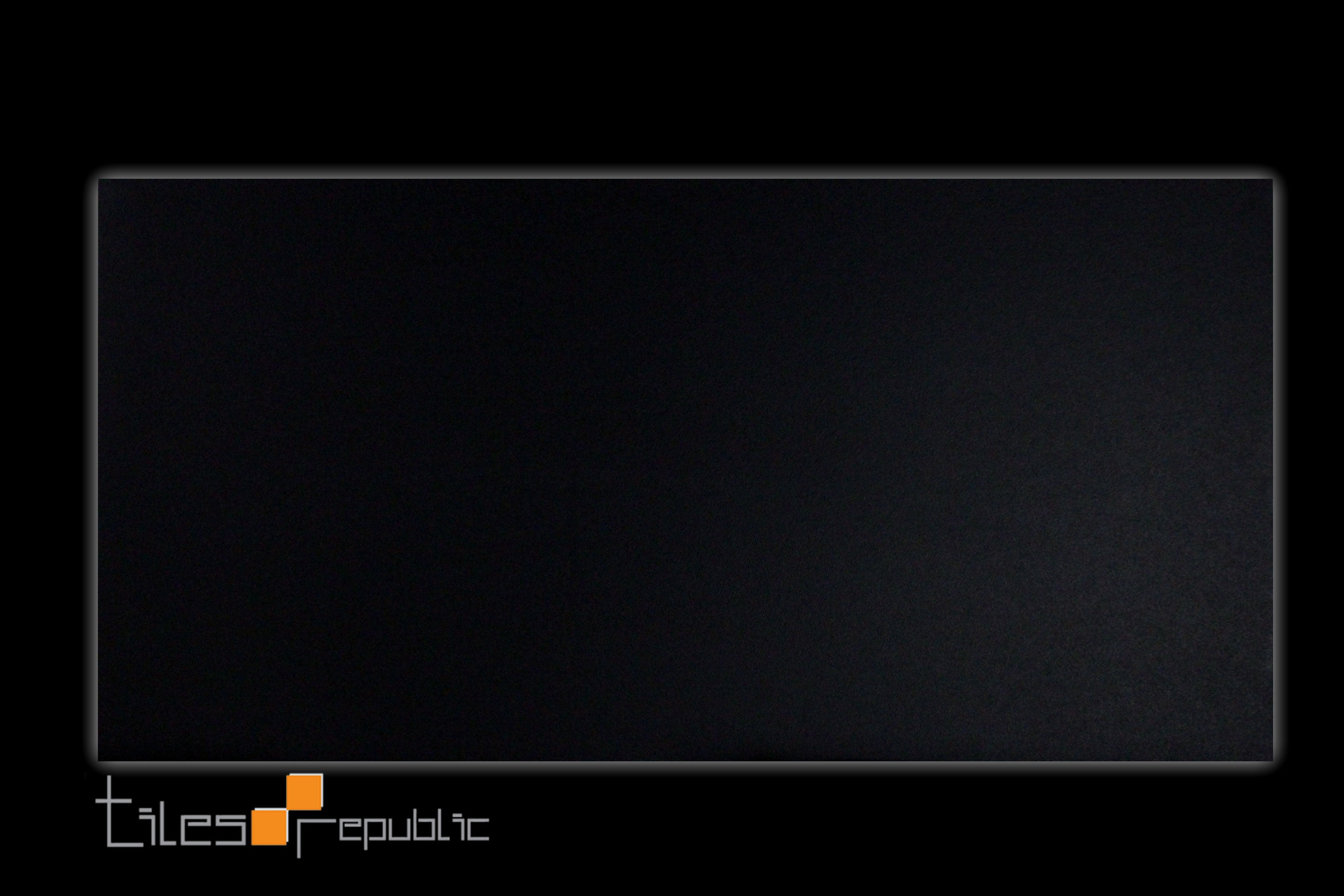 Urban Black Matt Full Body 300x600